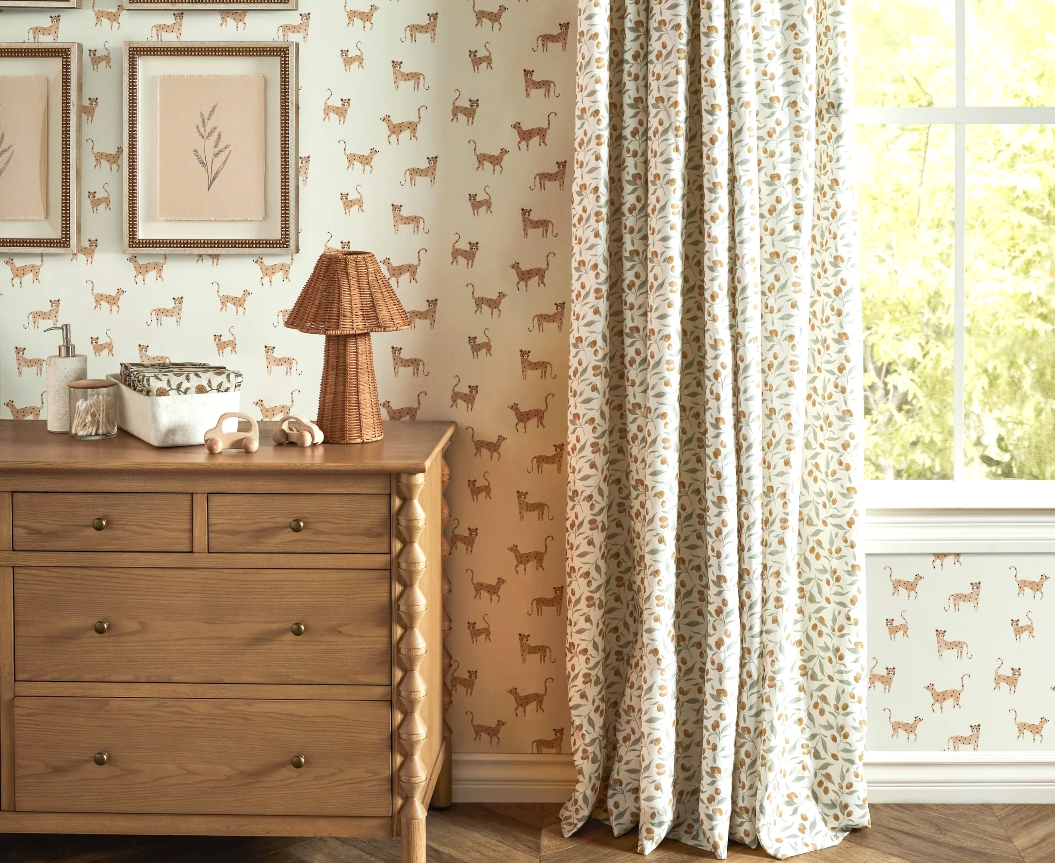 Kalani Lamp - Lulu and Georgia