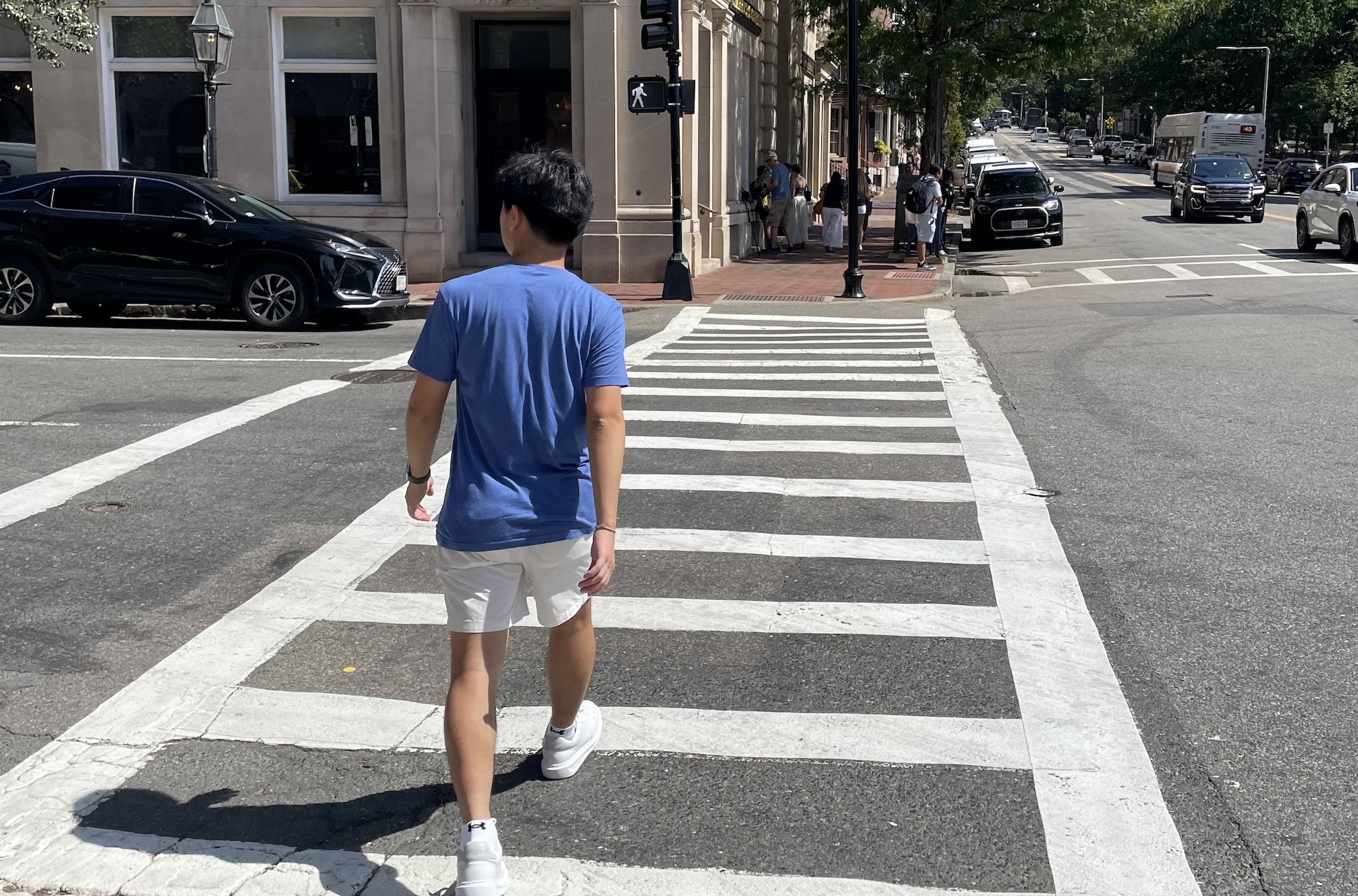 Inspired by His Grandparents, High Schooler Invents Crosswalk System That Adapts to Pedestrians’ Speeds